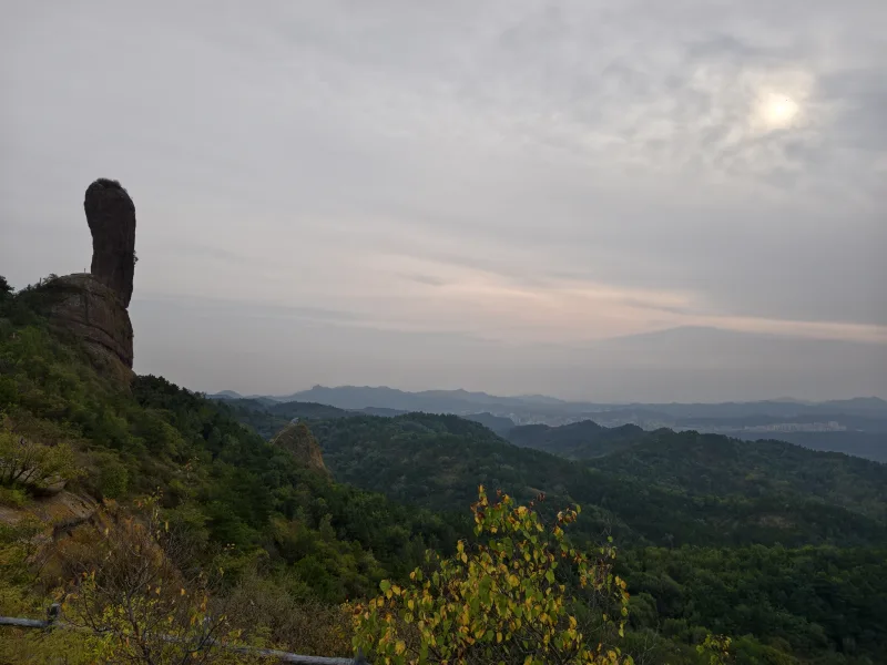 孤峰问天